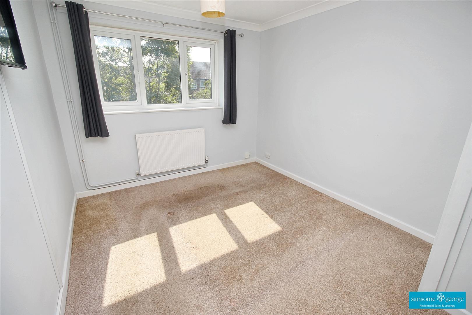 Knowsley Road, Tilehurst, Reading